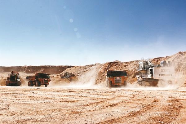بلاتکلیفی ۳۶۰۰ محدوده معدنی در کرمان